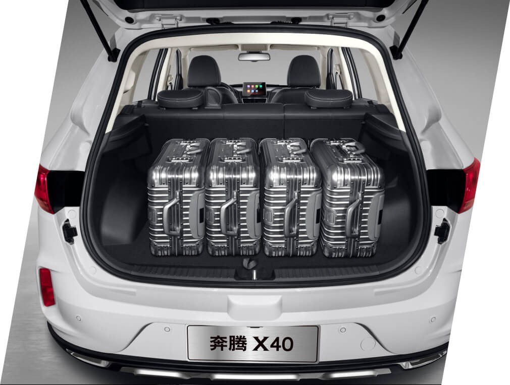 /img/cars/1637050865-interior_faw_Besturn_X40_1.jpg