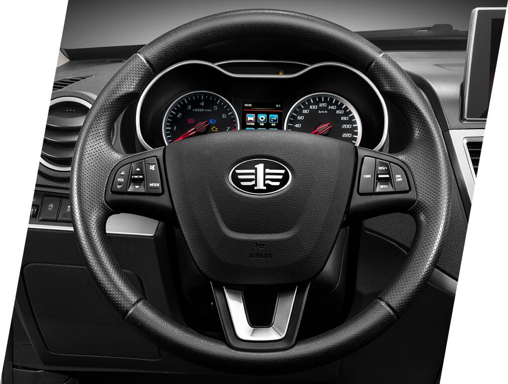 /img/cars/1637050865-interior_faw_Besturn_X40_6.jpg