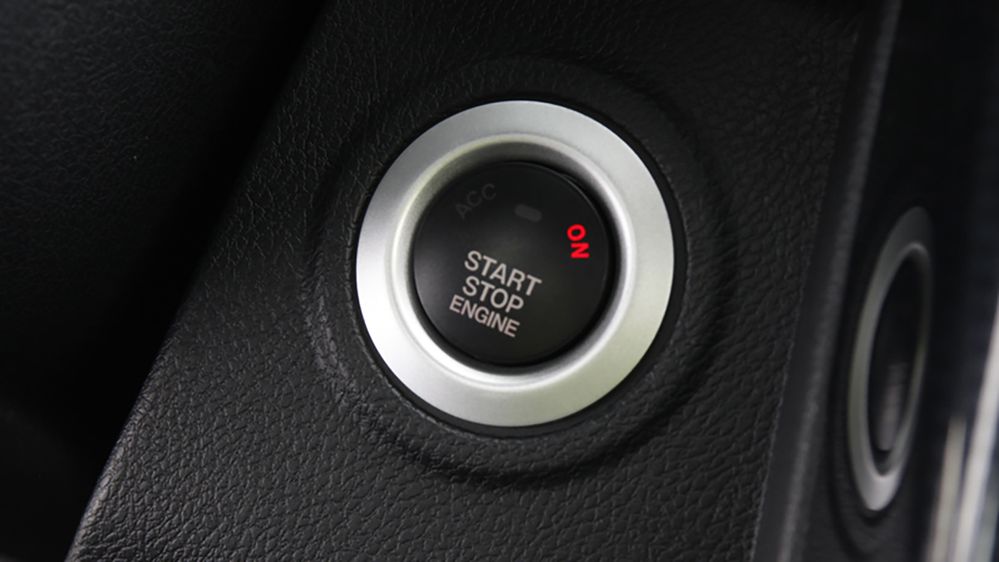 /img/cars/1637050884-interior_faw_Besturn_X80_New_3.jpg