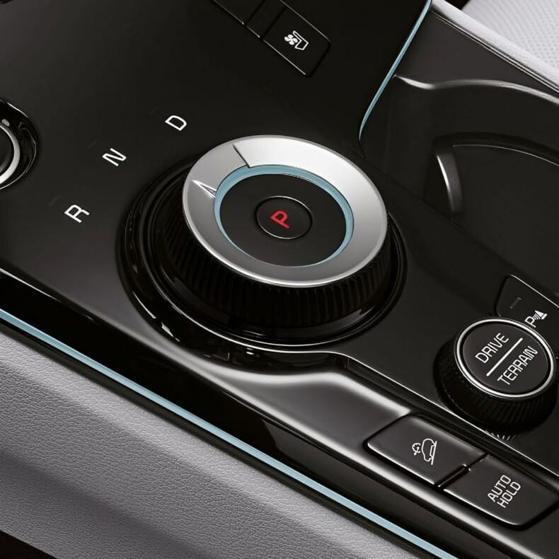 /img/cars/1661331878-46a068d1-3549-4c33-8077-3f7acb28a862.jpg