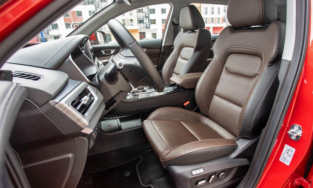 /img/cars/1672048792-tiggo-8-pro-1-14.jpg