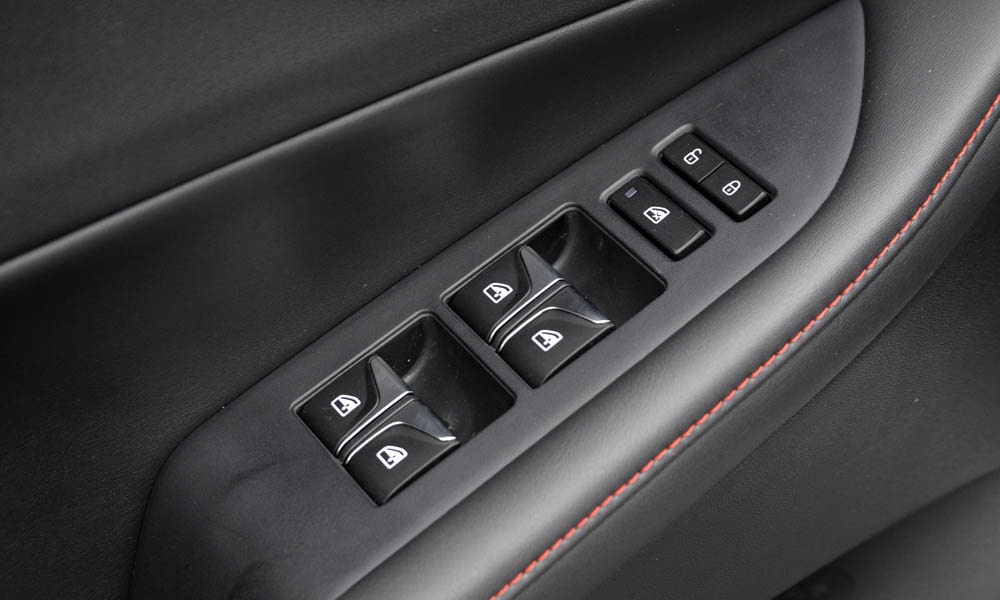 /img/cars/1674039246-cs35-plus-2-18.jpg