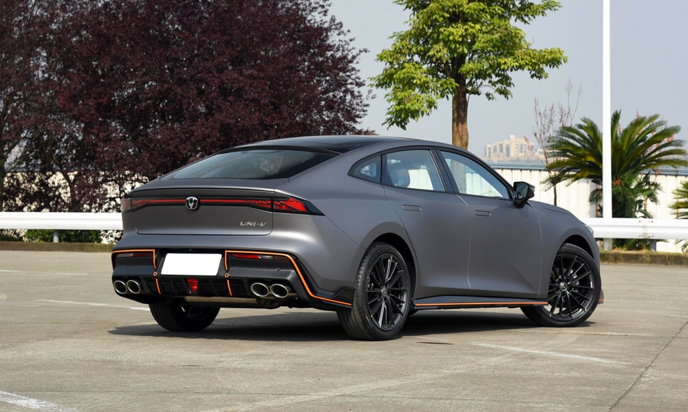/img/cars/1674547145-uni-v-4.jpg