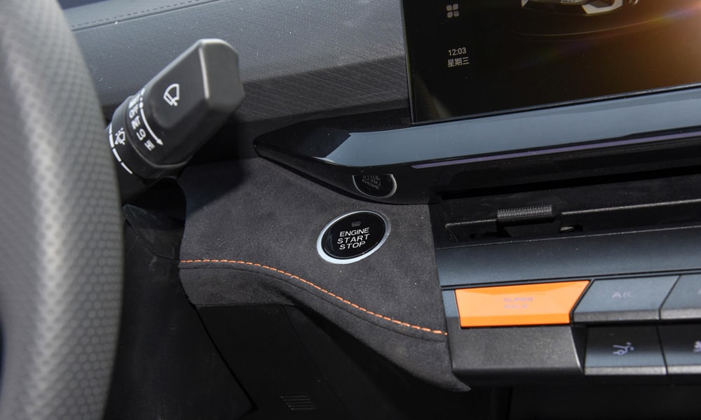/img/cars/1674547186-uni-v-21.jpg