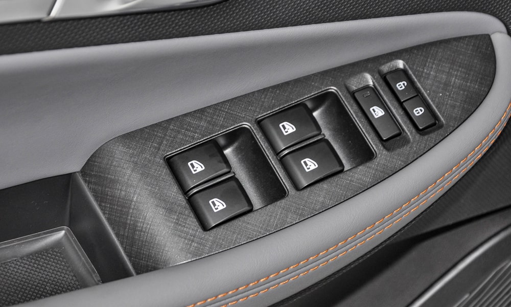 /img/cars/1674718686-uni-t-1-41.jpg