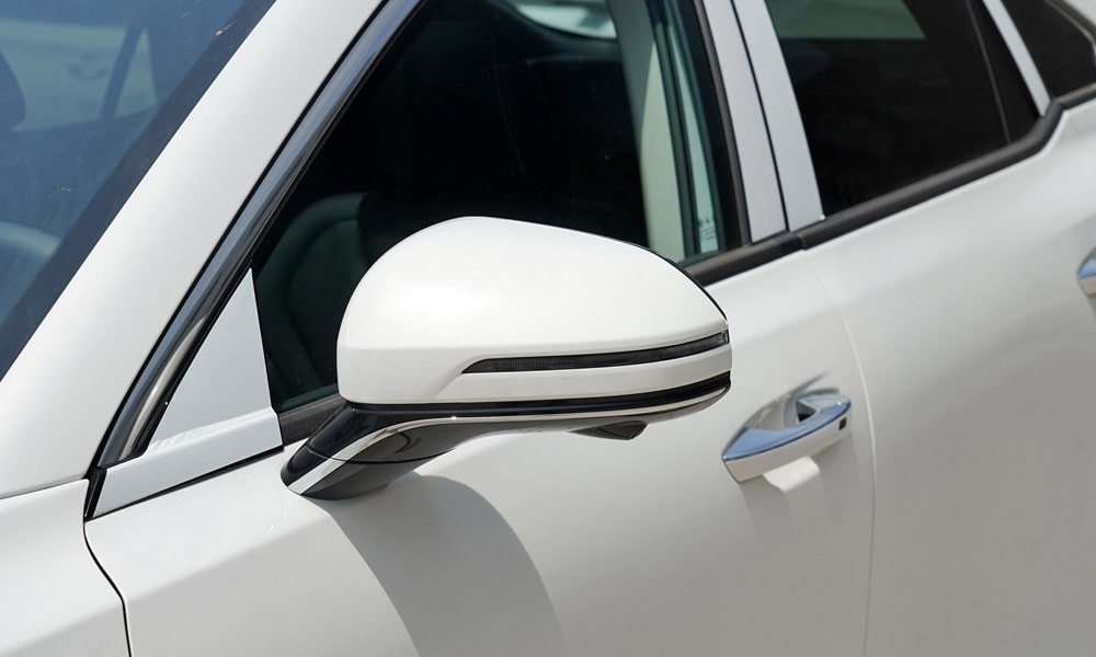 /img/cars/1678996677-bestune-b70-1-10.jpg