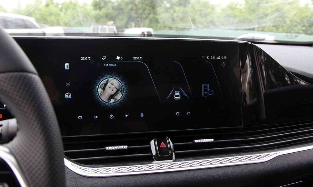 /img/cars/1678996696-bestune-b70-1-20.jpg