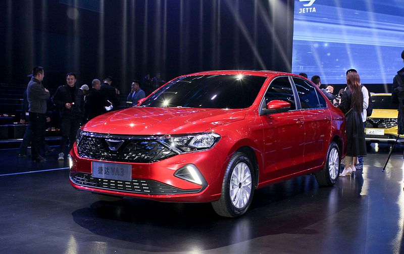 /img/cars/1679928997-jetta-va3-01.jpg