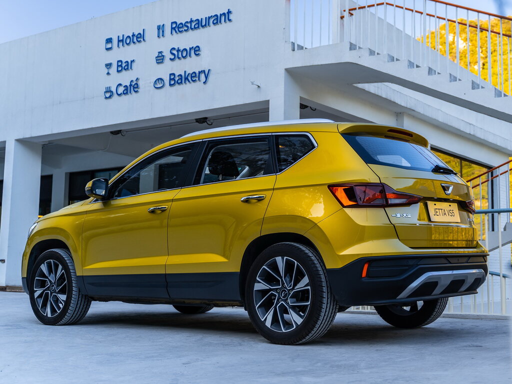 /img/cars/1679929318-jetta_vs5_1112362.jpg