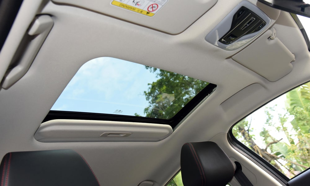 /img/cars/1680009879-s5-24.jpg