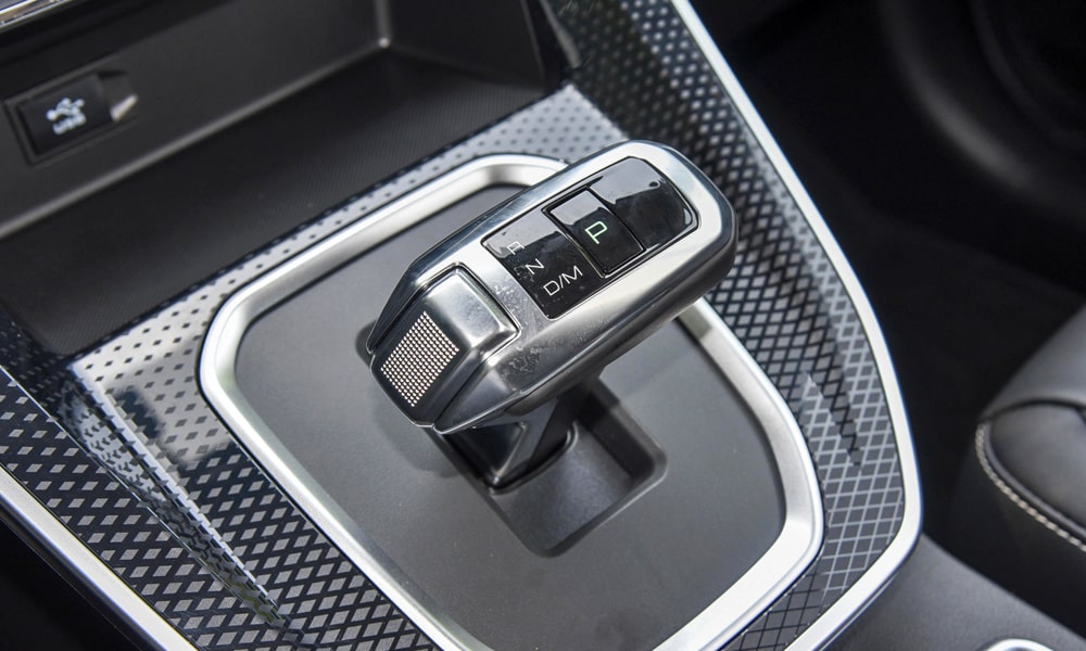 /img/cars/1683010059-m6-18.jpg