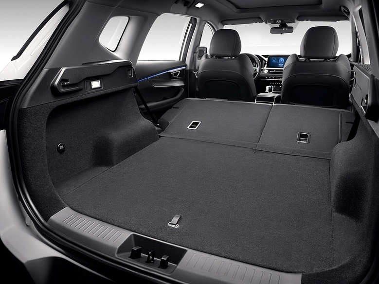 /img/cars/1717918598-large_xcite_x-cross_7_10.png
