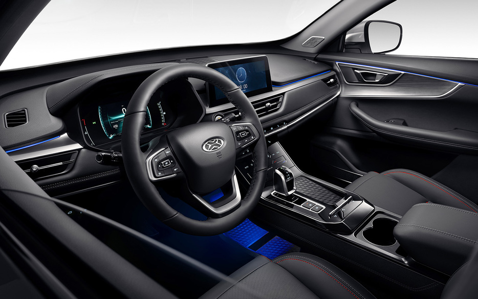 /img/cars/1717918598-large_xcite_x-cross_7_6.jpeg