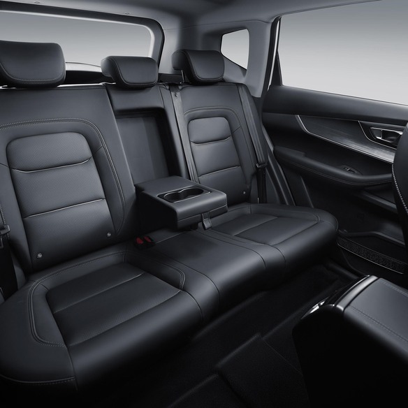 /img/cars/1717918598-large_xcite_x-cross_7_9.jpg